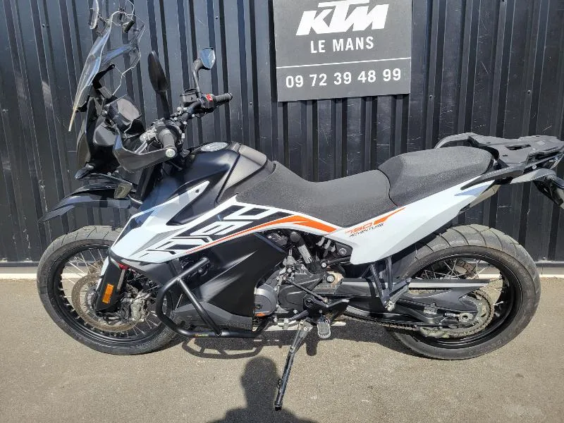 790 ADVENTURE