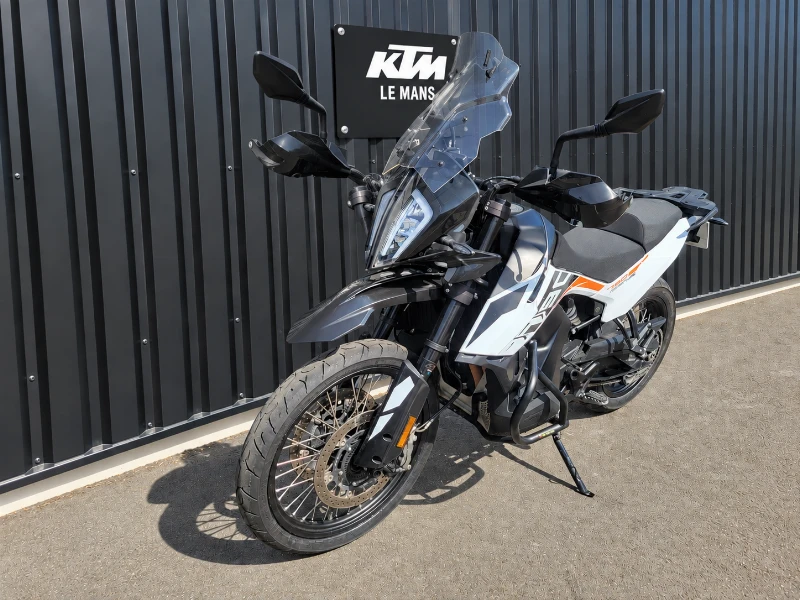 790 ADVENTURE