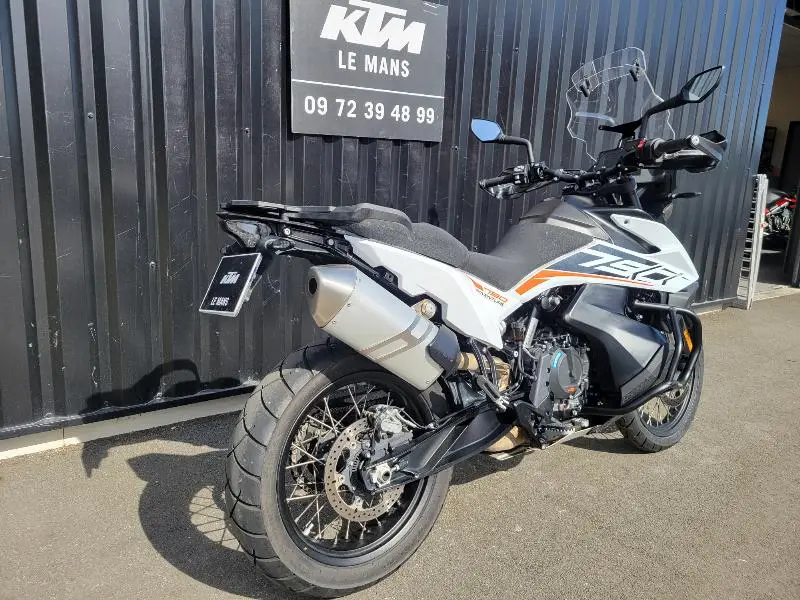 790 ADVENTURE