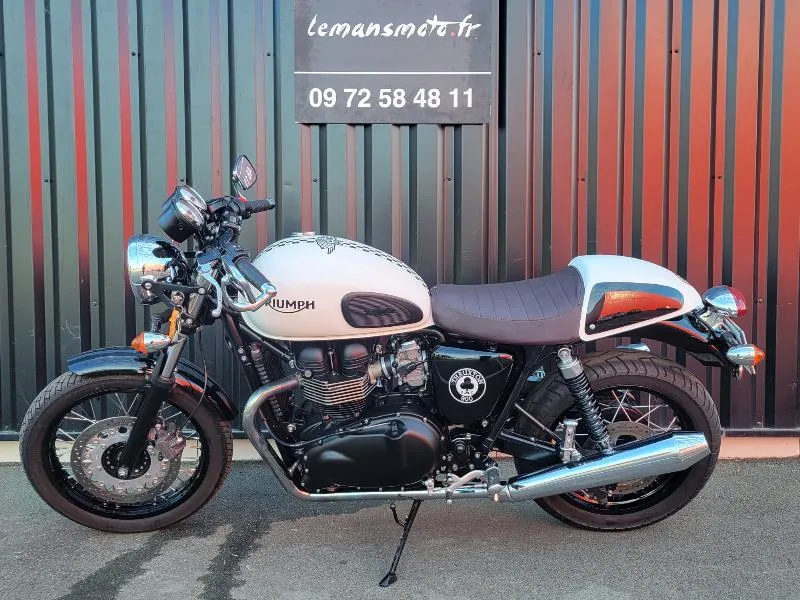 THRUXTON 900 ACE