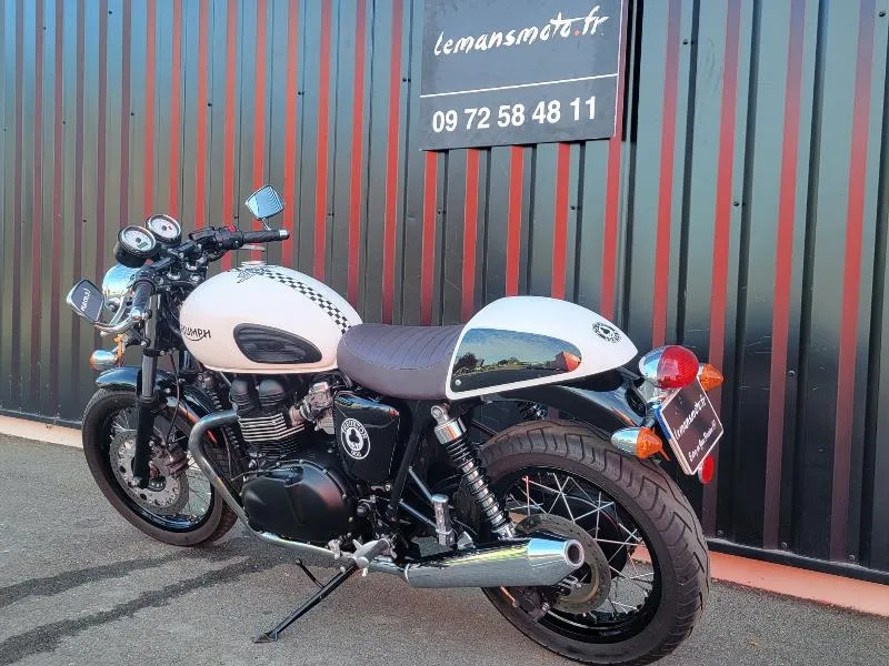 THRUXTON 900 ACE