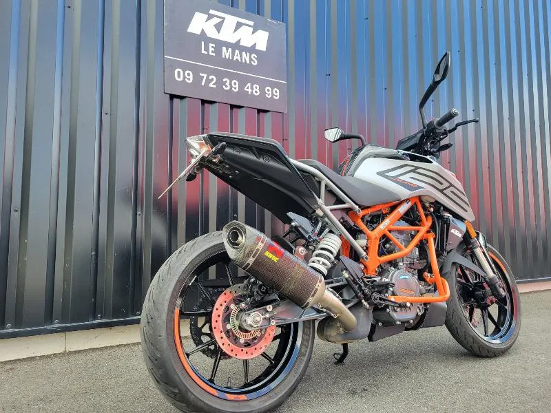125 DUKE ABS