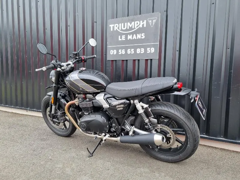 SPEED TWIN 900