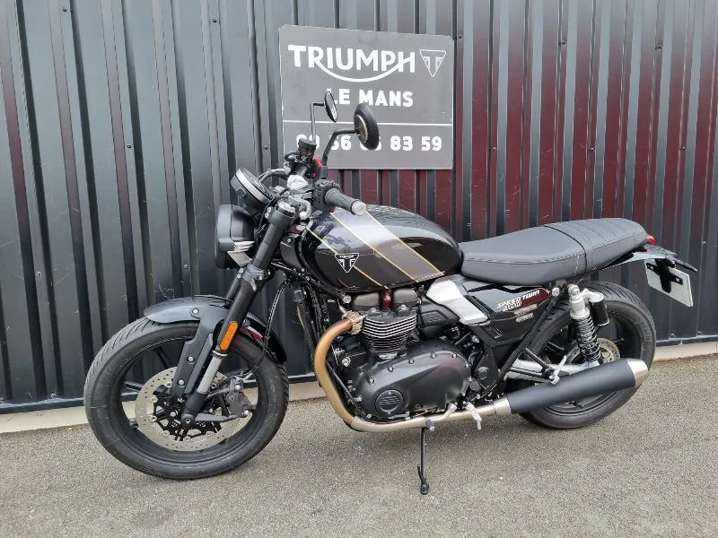 SPEED TWIN 900