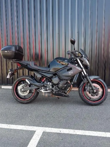 XJ6 