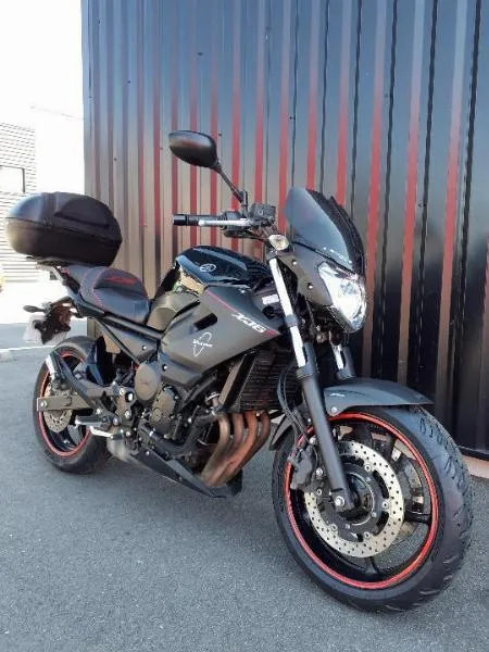 XJ6 