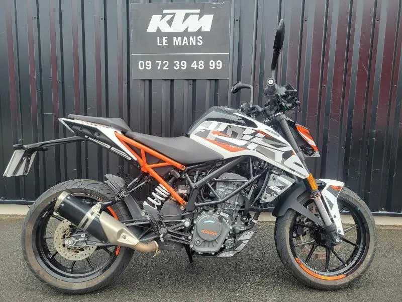 125 DUKE ABS 2018