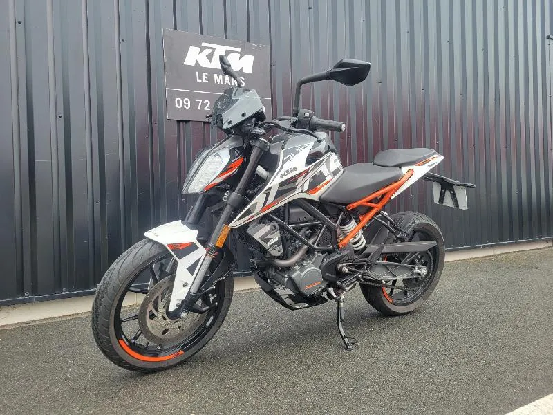 125 DUKE ABS