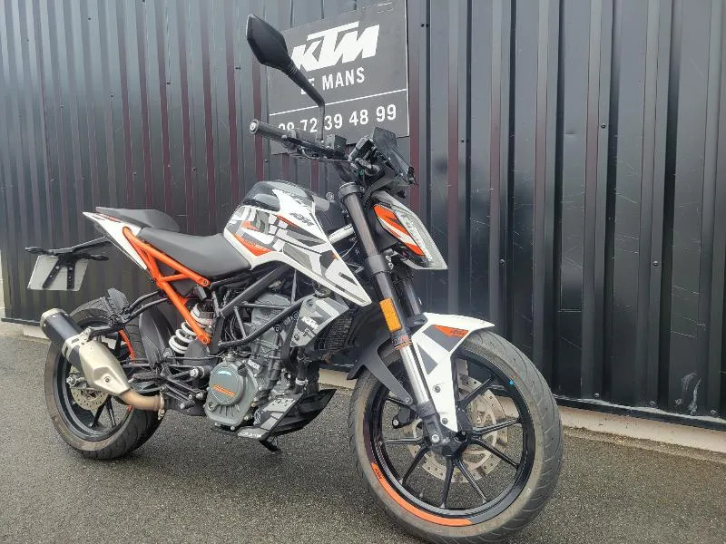 125 DUKE ABS