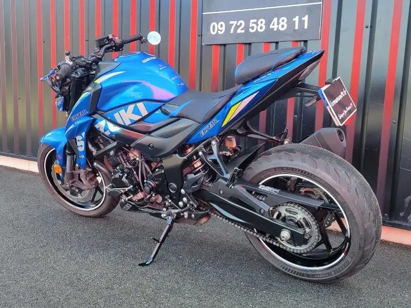 GSXS 750