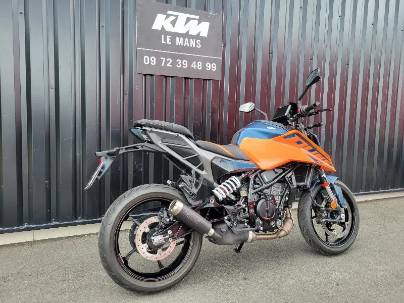 125 DUKE ABS