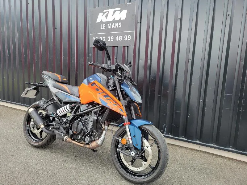 125 DUKE ABS