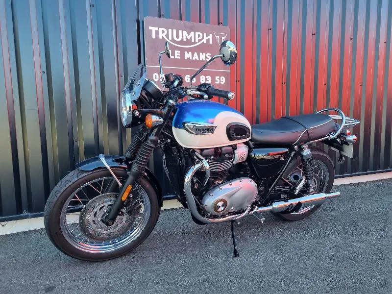 Bonneville T100