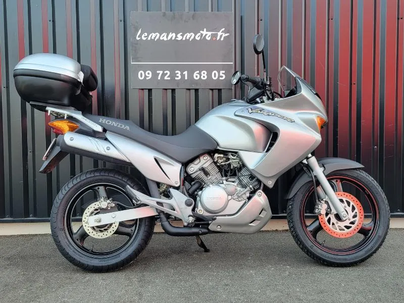 VARADERO 125