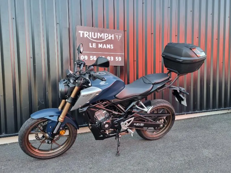 CB 125  R