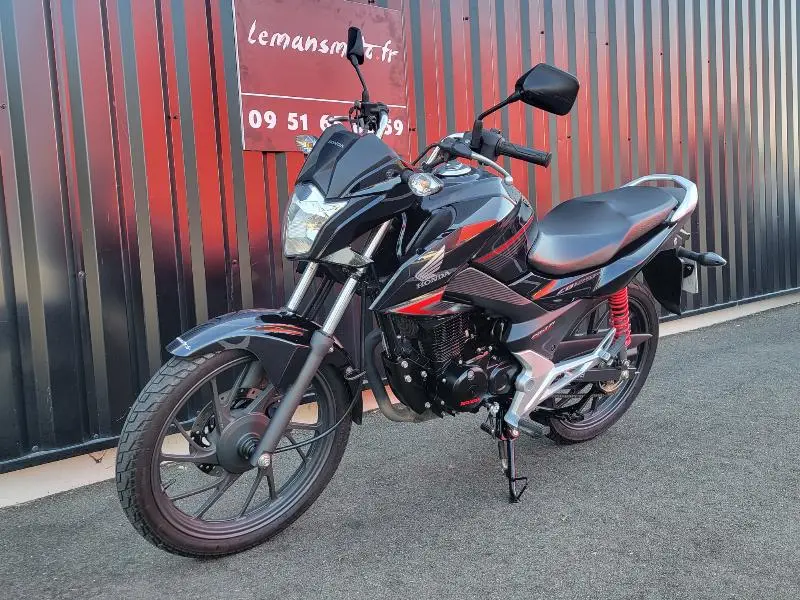 CB 125 F