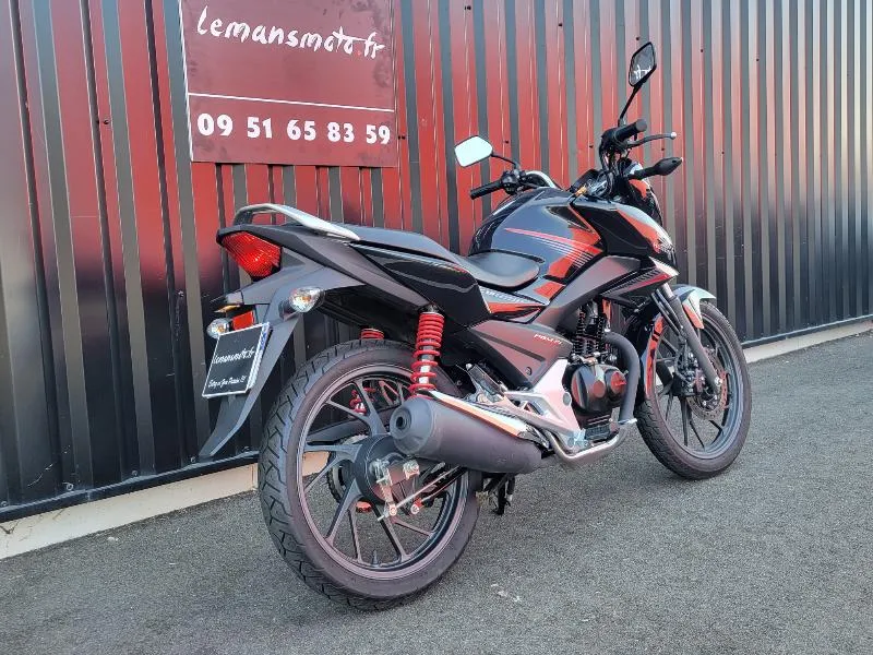 CB 125 F