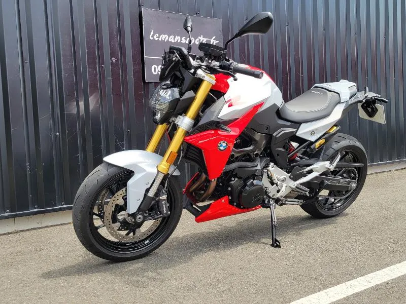 F 900 R