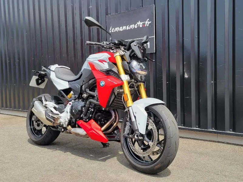 F 900 R