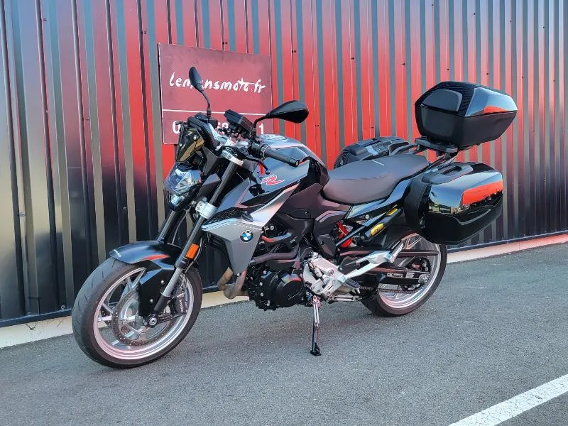 F 900 R