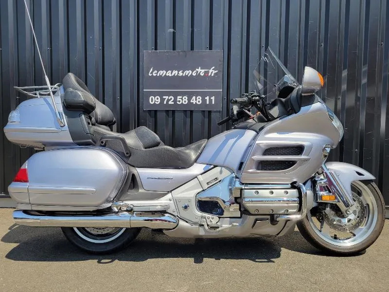 GL 1800 GOLDWING