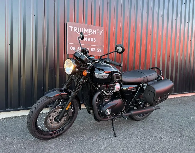 BONNEVILLE T100 900