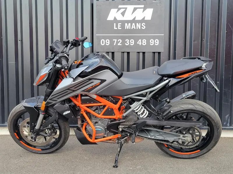 125 DUKE ABS