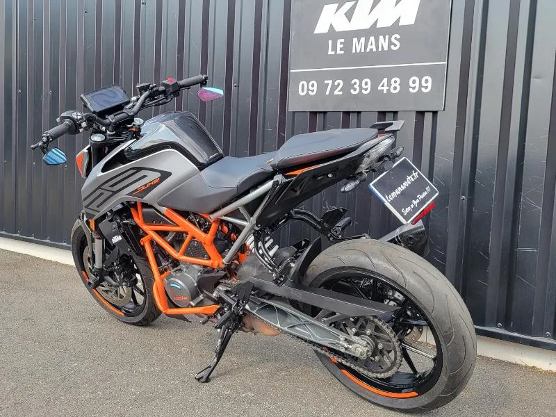 125 DUKE ABS