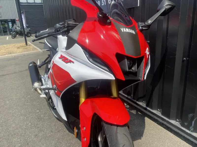 YZF 125 R ABS