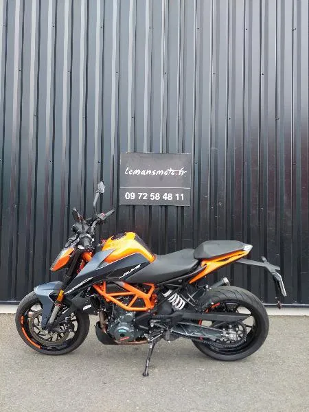 390 DUKE