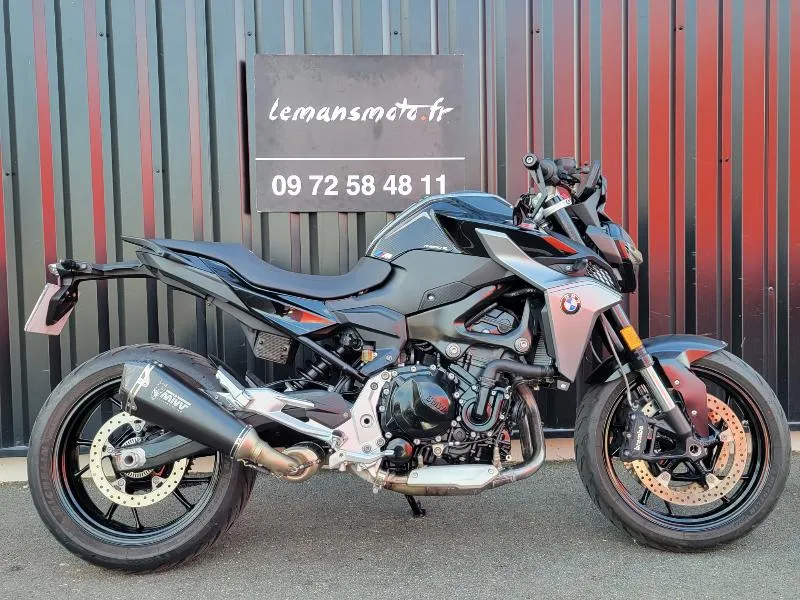 F 900 R