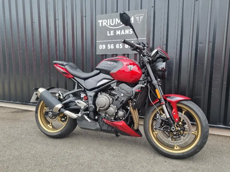 TRIDENT 800