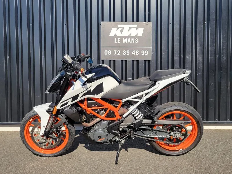 390 DUKE