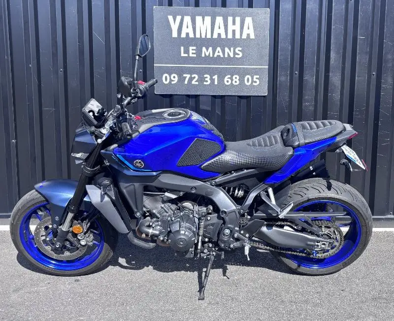 MT09