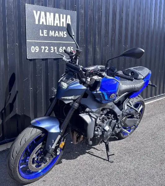 MT09