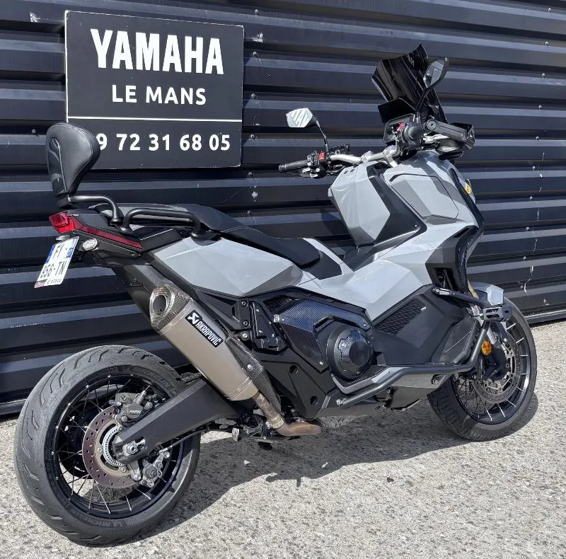 XADV 750 DCT