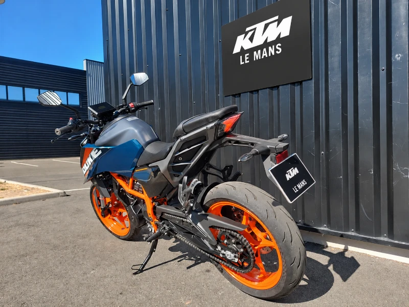 390 DUKE ABS