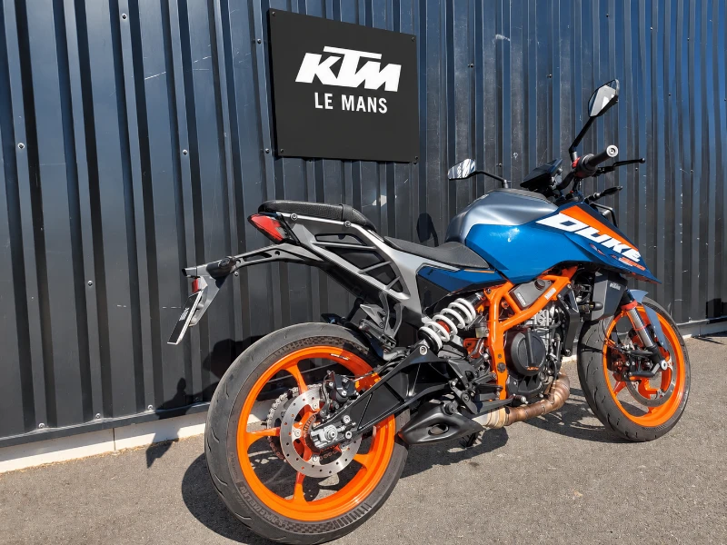 390 DUKE ABS