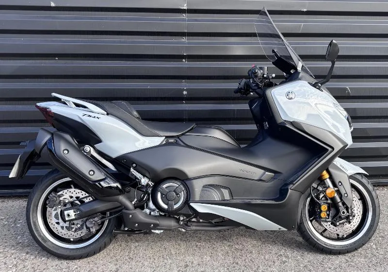 XP TMAX 560 TECH MAX