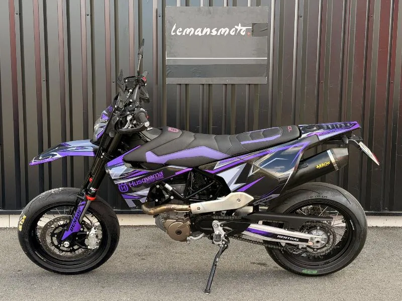 701 SUPERMOTO