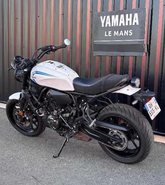 XSR 700