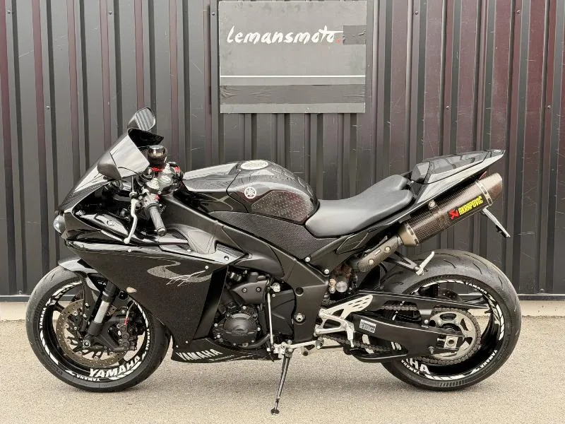 YZF 1000 R1