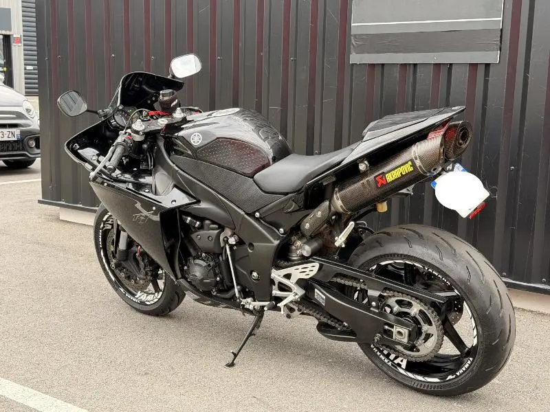 YZF 1000 R1