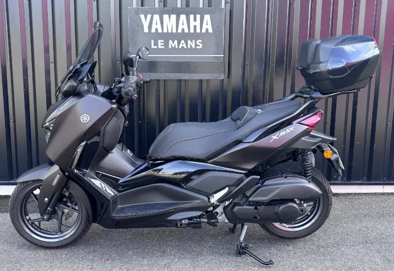 XMAX 125 TECH MAX