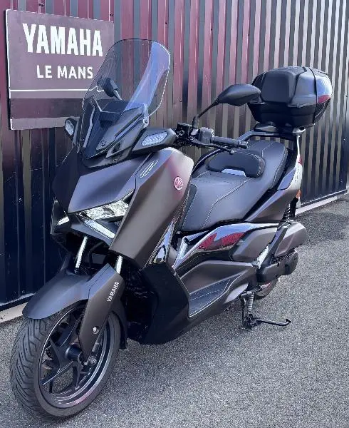 XMAX 125 TECH MAX