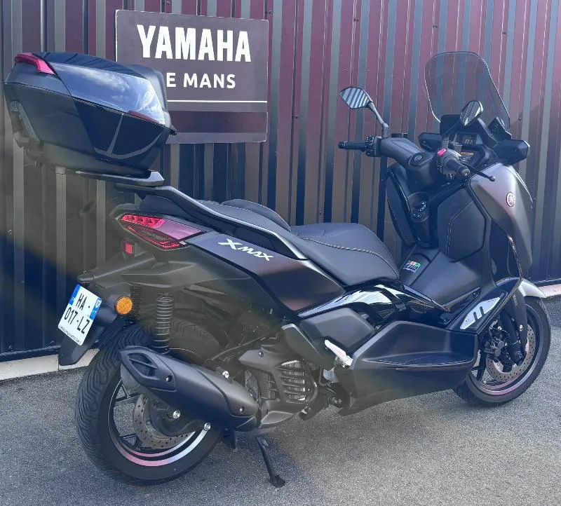 XMAX 125 TECH MAX
