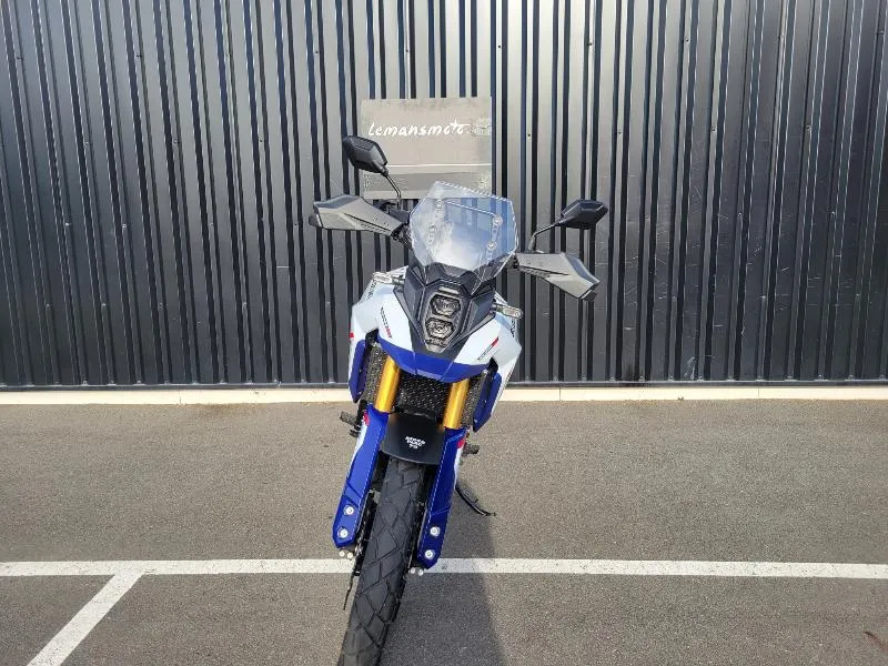 DL VSTROM 800DE