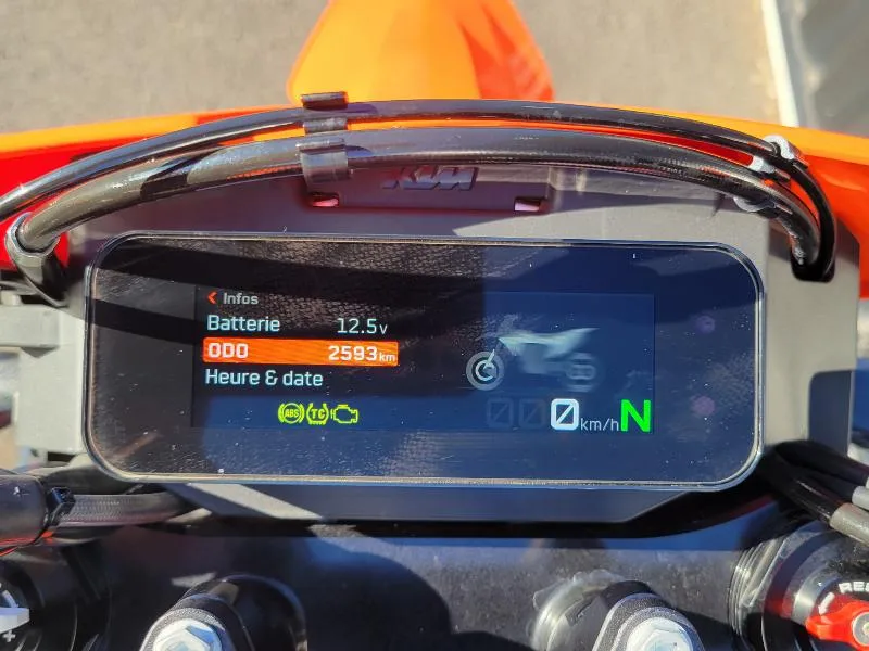 690 SMC R