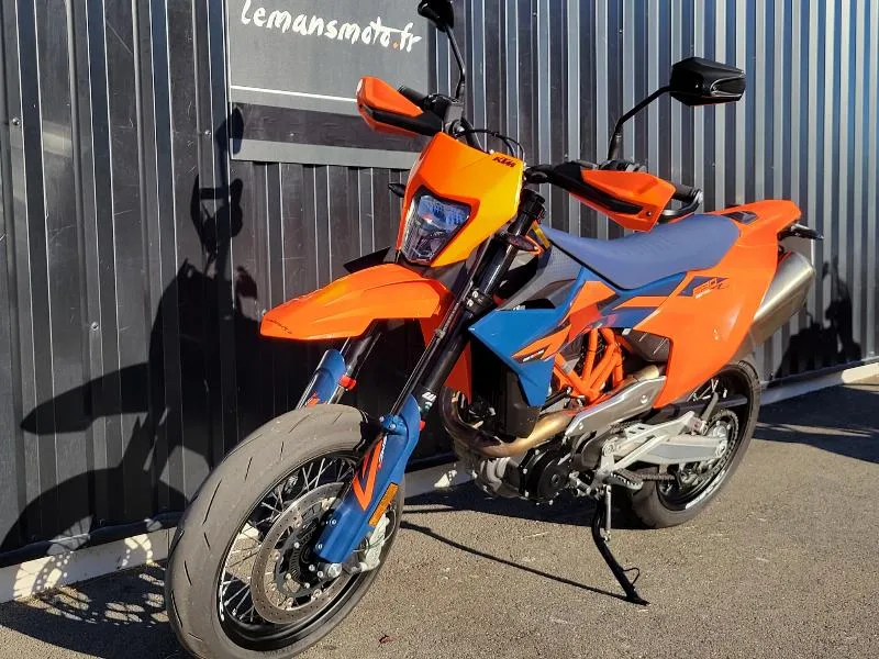 690 SMC R