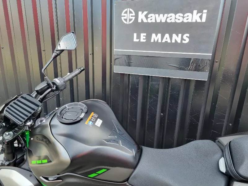Z 900